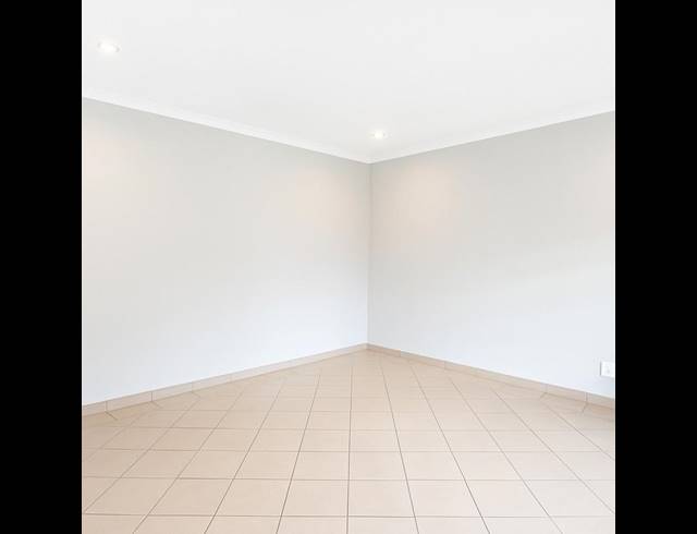 3 BEDROOM TOWNHOUSE FOR SALE IN EQUESTRIA